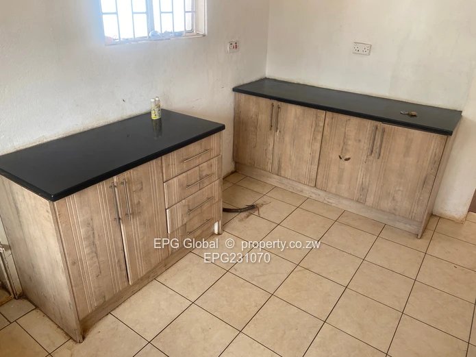 Solid Family house available for letting   (Sole Mandate)