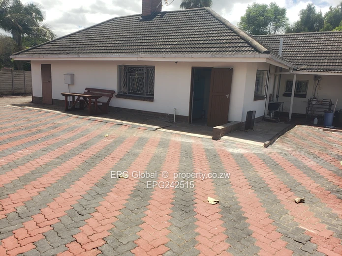 Solid Family house available for letting  