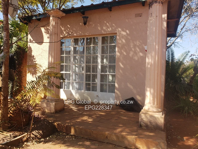 Solid Family House available for letting   