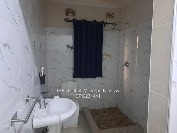 Solid Family house for sale 