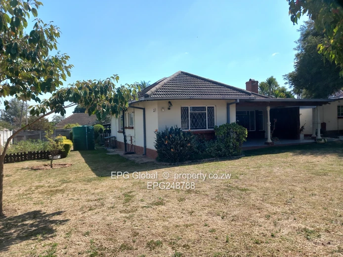 Solid Family house available for letting  