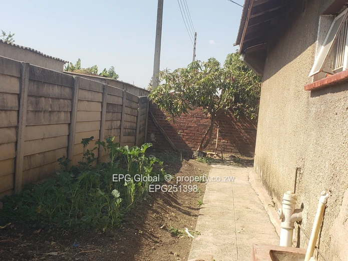 Solid Family house for sale 