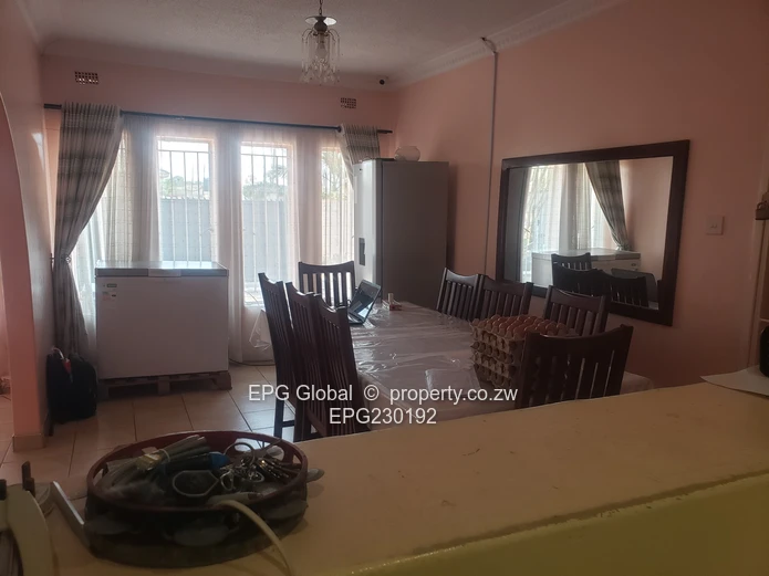 Solid Family house available for letting   (Sole Mandate)