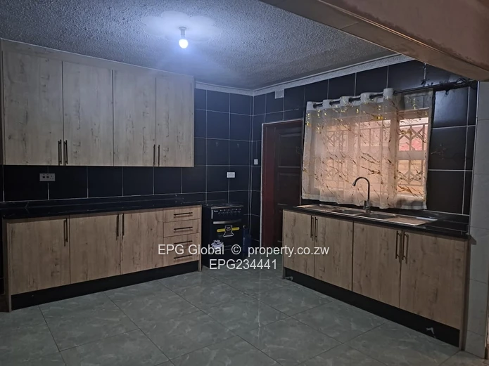 Solid Family house for sale 