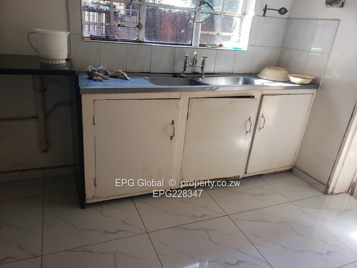 Solid Family House available for letting   