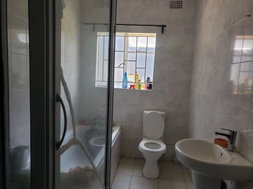 3 Bedroom Garden Flat