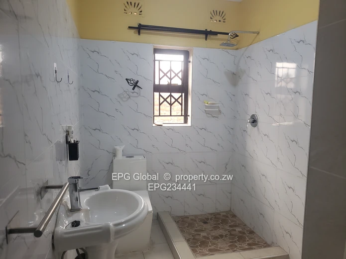 Solid Family house for sale 