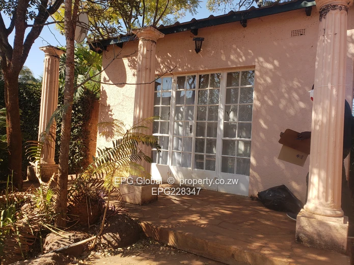 Solid Family House available for letting   