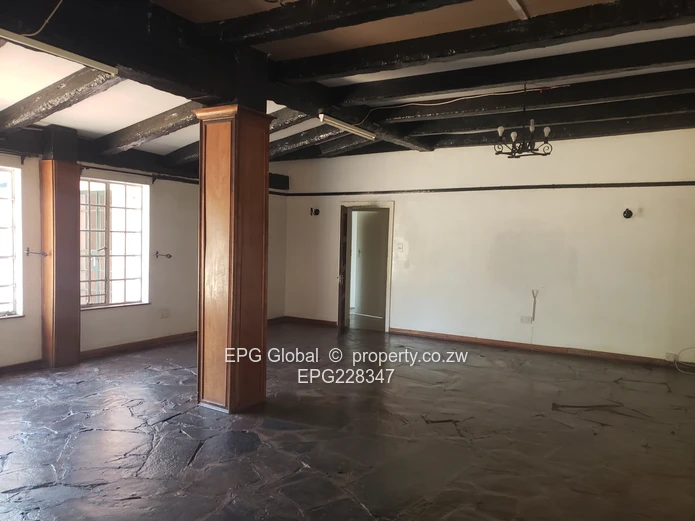 Solid Family House available for letting   