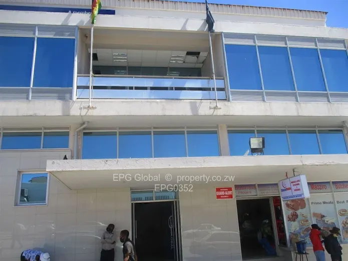 Morden well maintained first floor shop/office to  let in the Central Business District in Mutare   