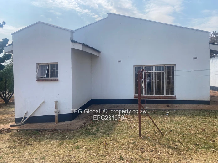 Solid Family house available for letting   (Sole Mandate)